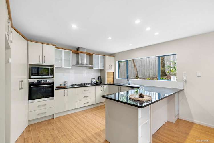 32 Lemon Grove Lane Greenhithe_8