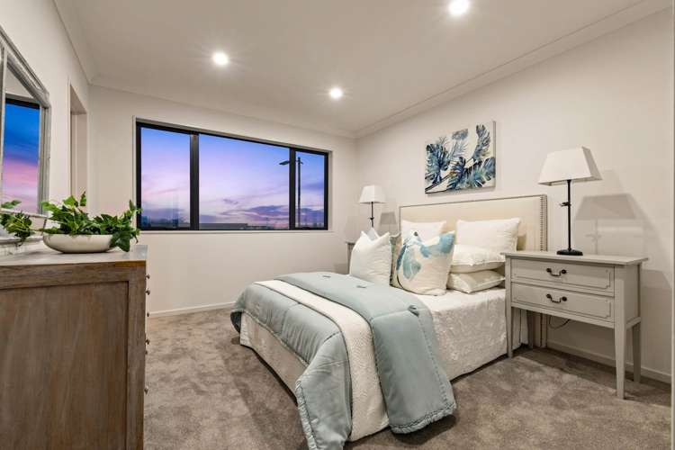 35 Michael Bosher Way Flat Bush_22