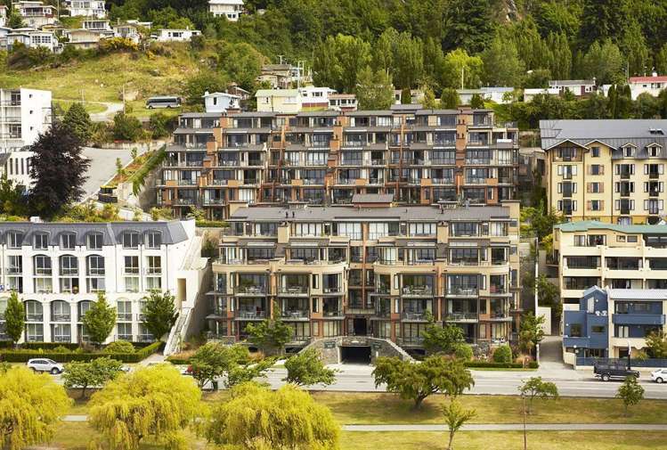 706/34 Lake Esplanade Queenstown_6