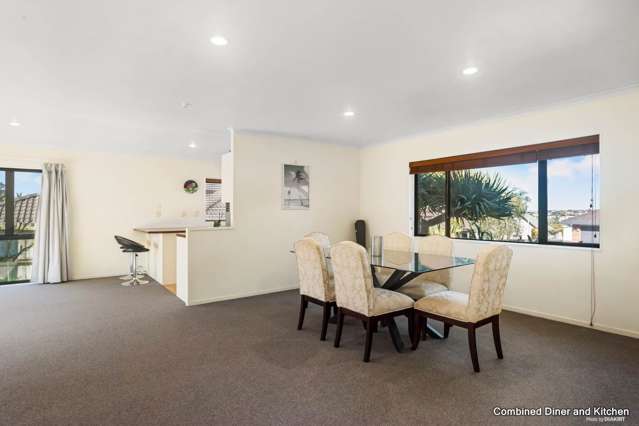 54 Ian Sage Avenue Long Bay_2