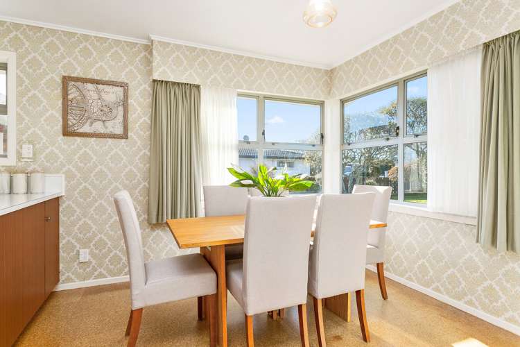 8 Woodstock Crescent Leamington_5