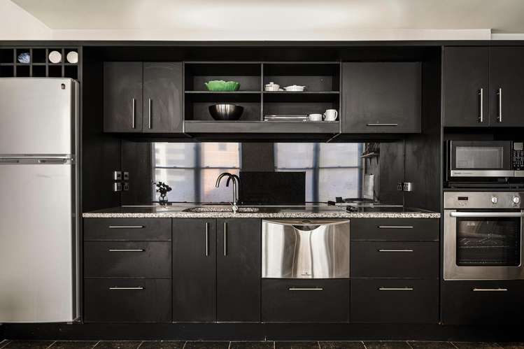 7B/123 Molesworth Street_4