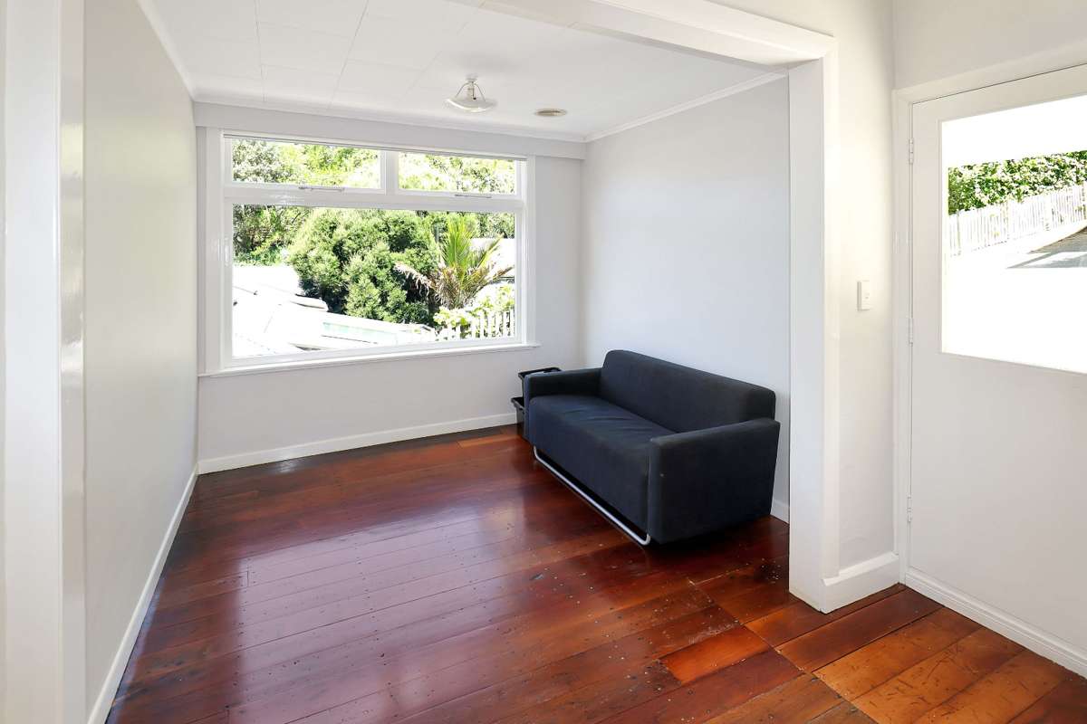 Bright Aro Valley Living 4