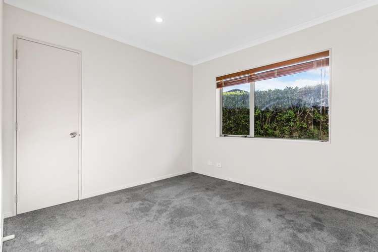 11 Blackwood Drive Wattle Downs_14