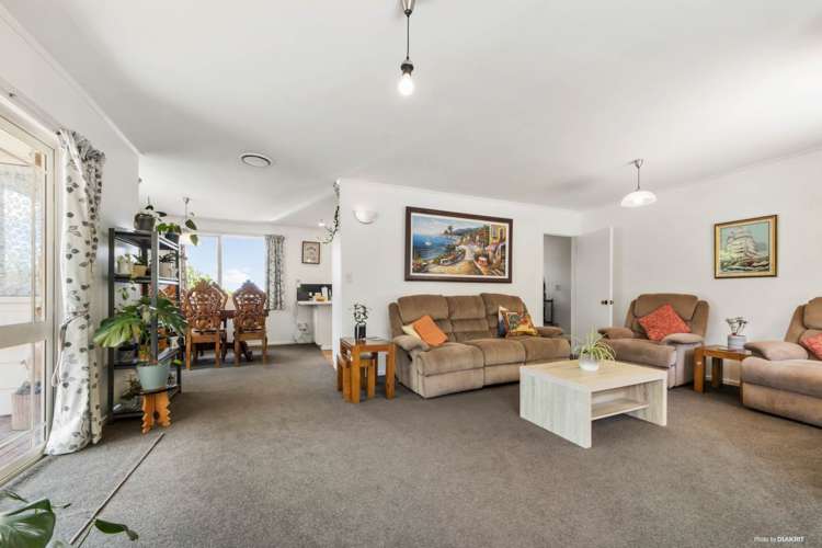 7 Roland Hill Glen Eden_2