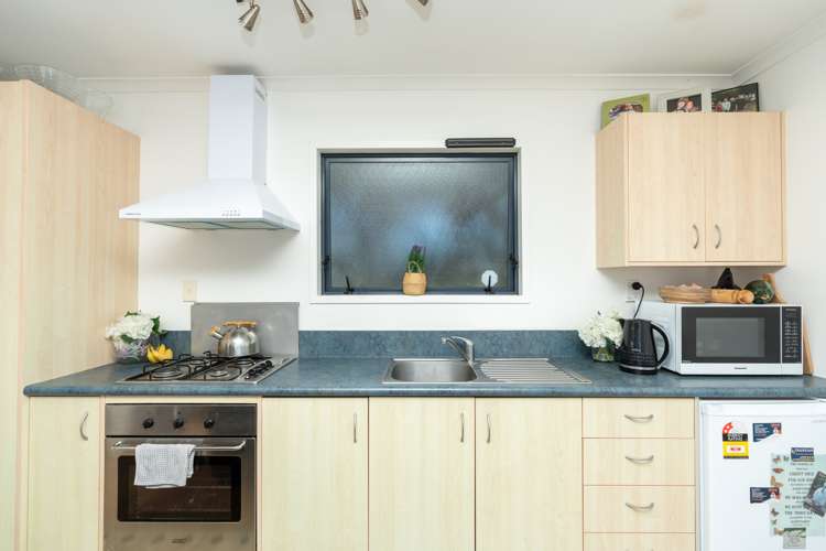 25 Rosalind Street Deanwell_16