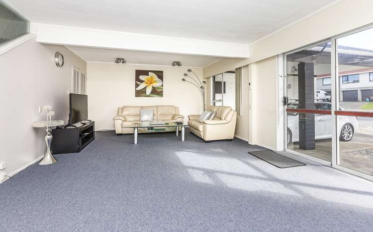 48 Akaroa Drive Maupuia_2