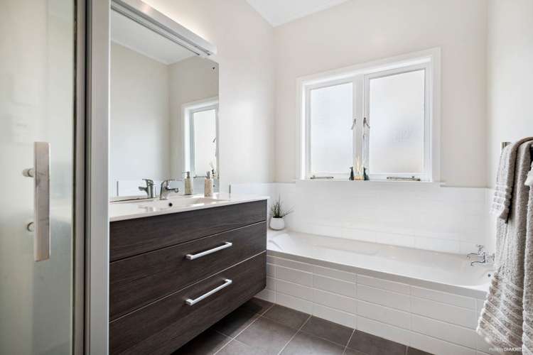 34 Boyd Avenue Royal Oak_11