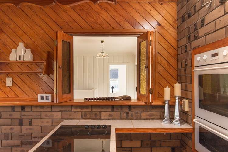 11 Castaing Crescent Te Atatu South_8