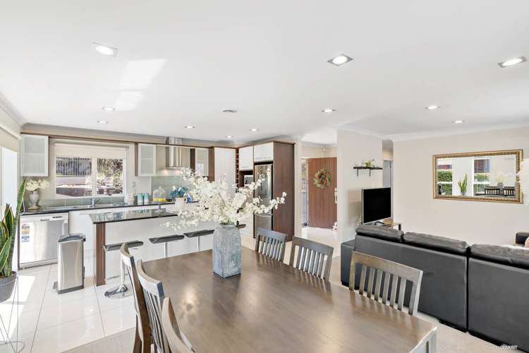 80 Coachman Drive Flat Bush_11