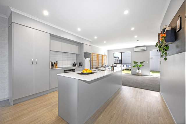 42 Tippet Crescent Wigram_3