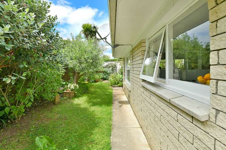 3/23a Eversleigh Road Belmont_14