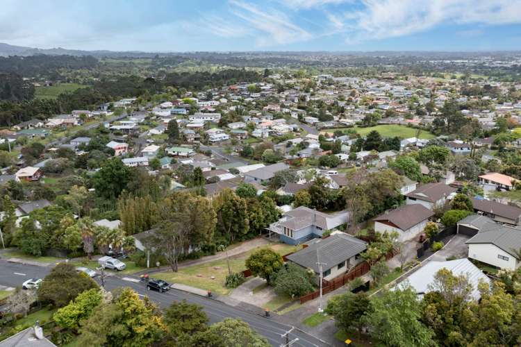 189 Glengarry Road Glen Eden_12