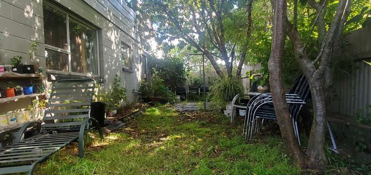 2/2 Thorn Place Papatoetoe_14