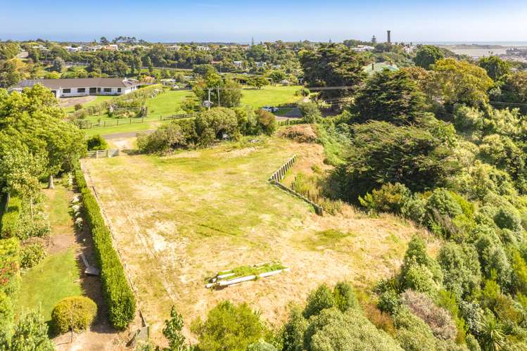 25 Shakespeare Road Bastia Hill_2