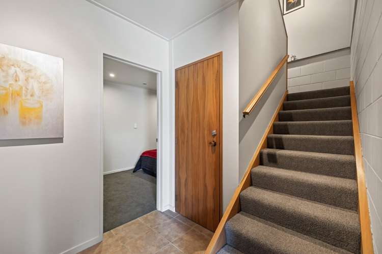 7B York Street Queenstown_22