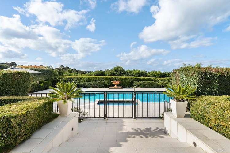 566 Whitford Road Whitford_16