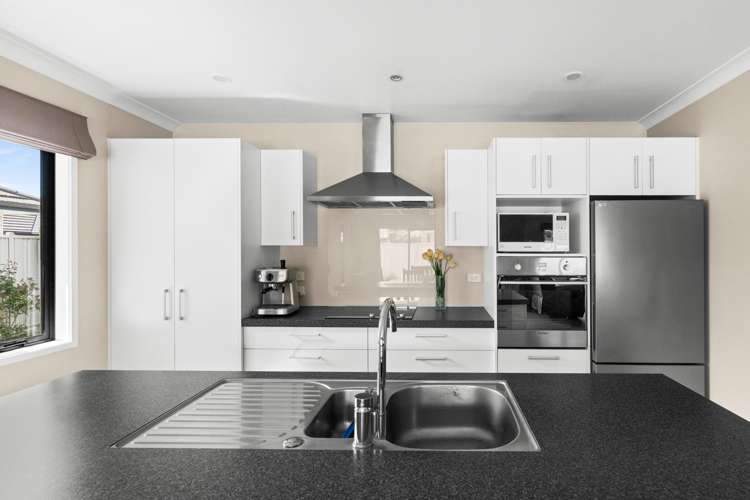 216 Frimley Oaks_5