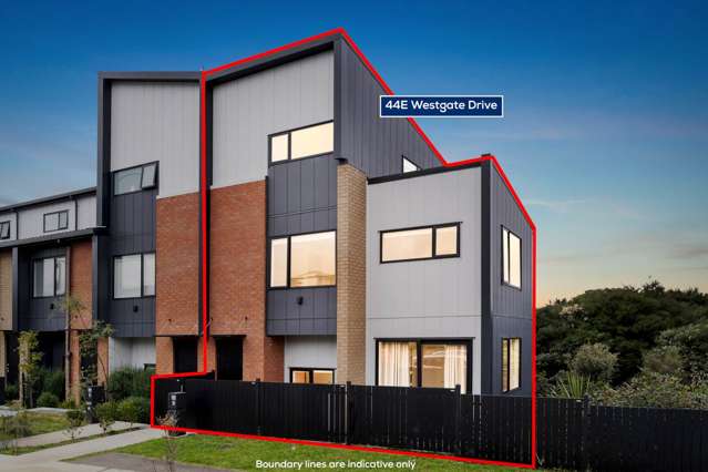 Modern Corner Retreat 4-Bedroom & Private Parking
