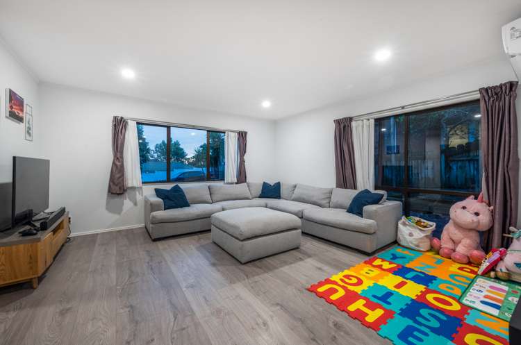 4 Jay Court Botany Downs_23