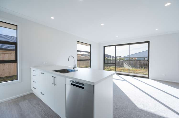 35 Woodley Road Richmond_5