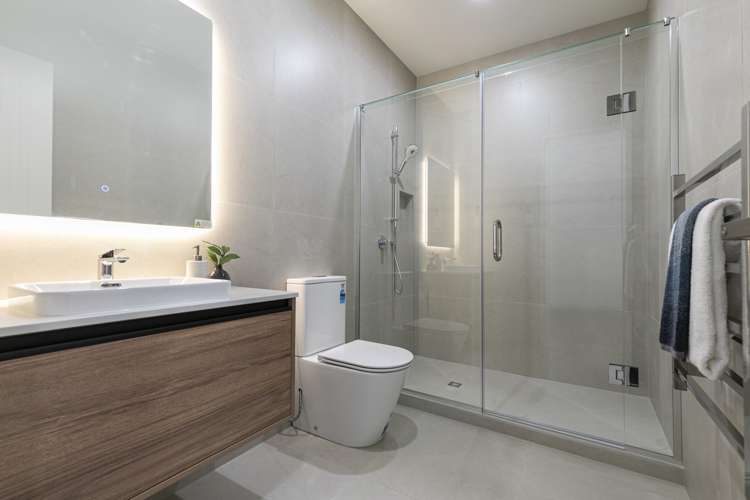 36 Taiororua Avenue Massey_13