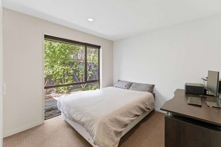 9 Gershwin Grove Stoke_12