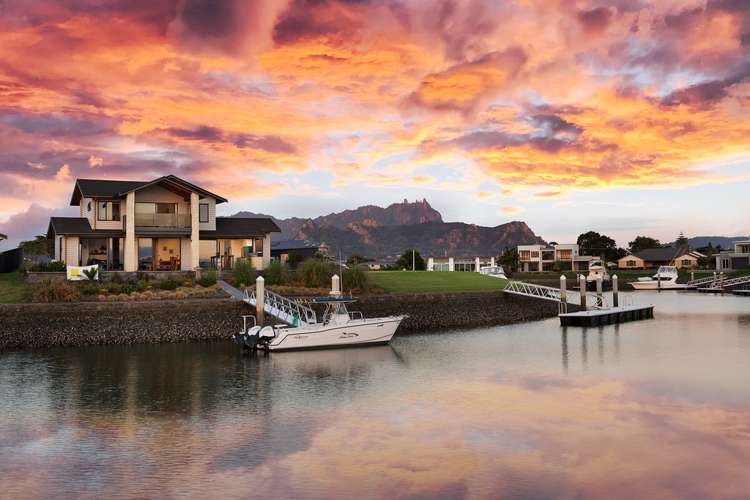 20 Finch Street One Tree Point_8