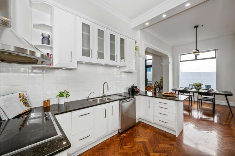10C/50 Eden Crescent Auckland Central_14