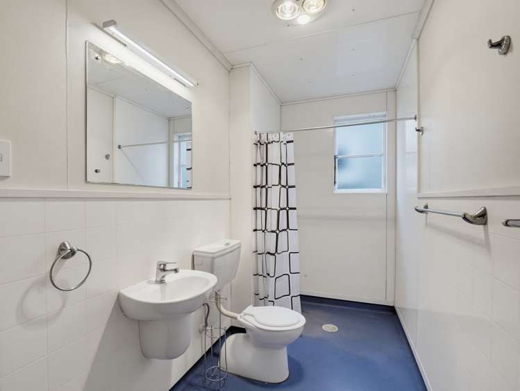 19 Hereford Street West End_13