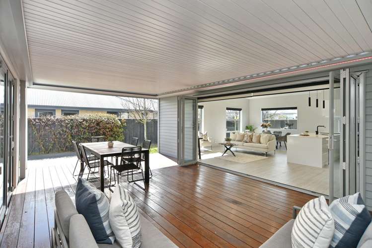 13 Picadilly Avenue Casebrook_12