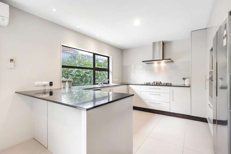 14 Darion Drive Flat Bush_6