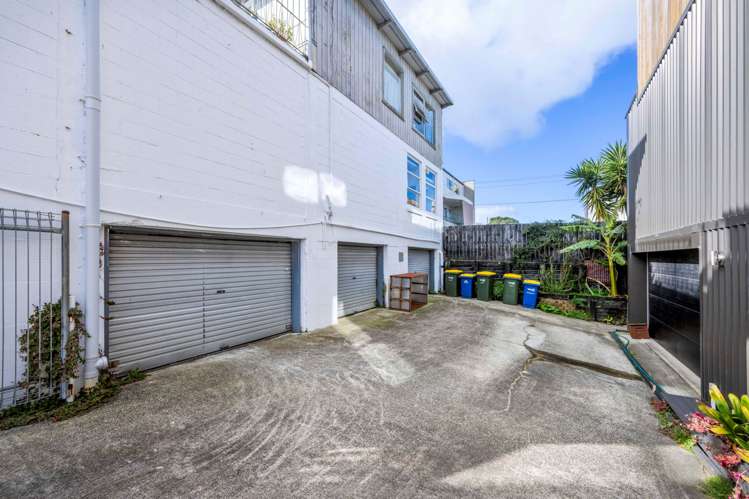73 Lake Road Devonport_11