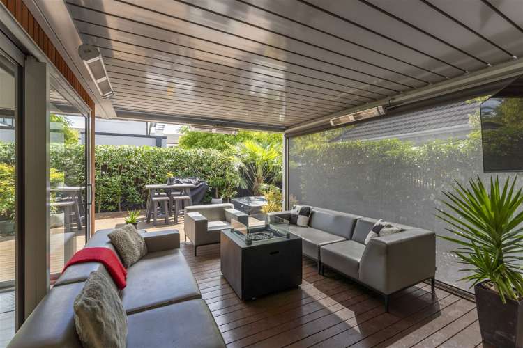 2 Jacksons Road Merivale_40