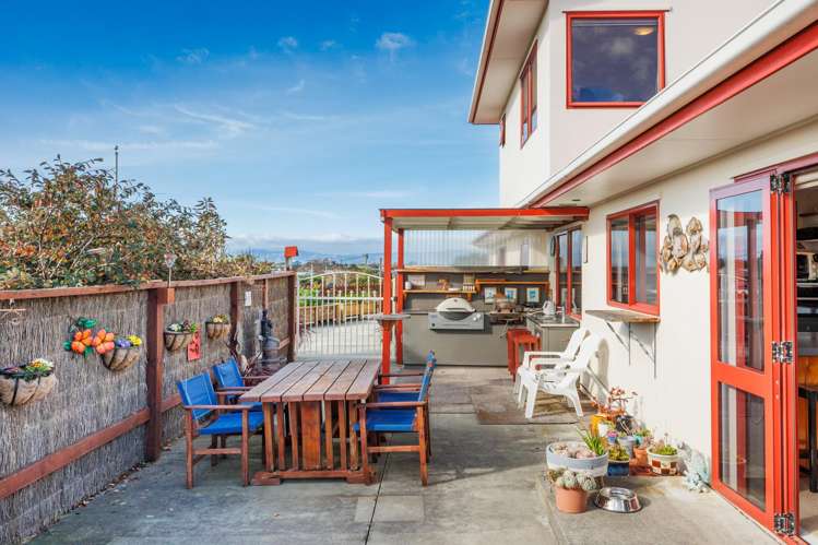 12 Robbie Street Foxton Beach_18