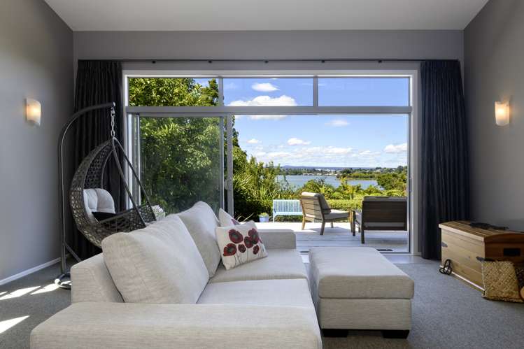 15 Roderick Street Otumoetai_8