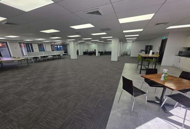 S2/110 Symonds Street Auckland Central_1