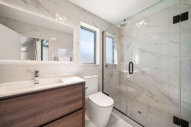 53D McLeod Road Te Atatu South_12