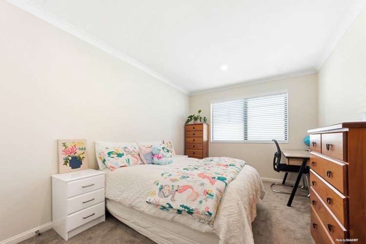 118 McQuoids Road Flat Bush_10