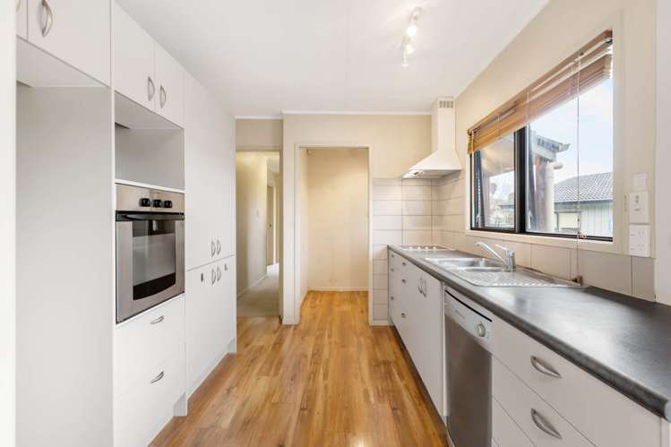 32 Aviemore Drive Highland Park_8