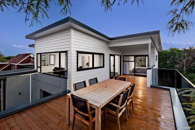 30 Puawai Place Northcote_3