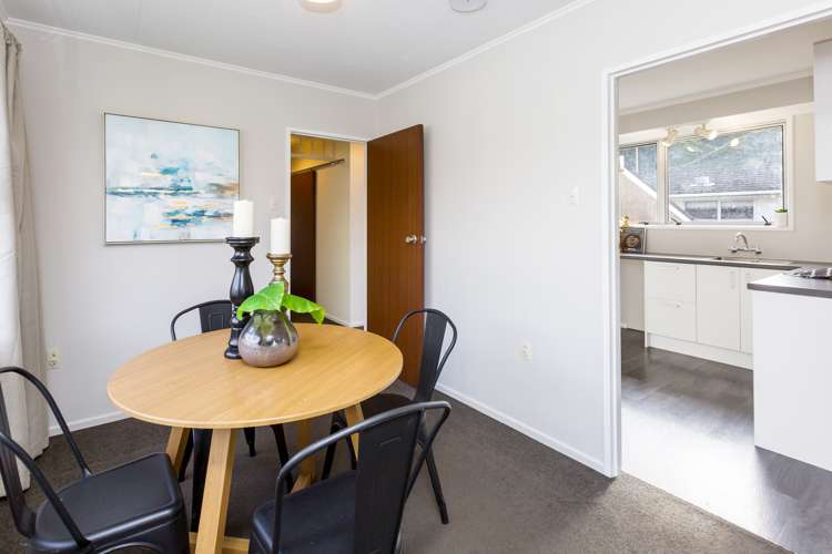 15 Akron Grove Totara Park_5