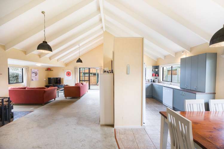 5 Hennessy Street East Foxton Beach_2