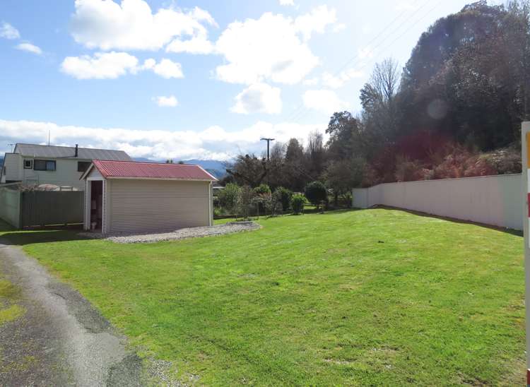 4 Broadway Reefton_18