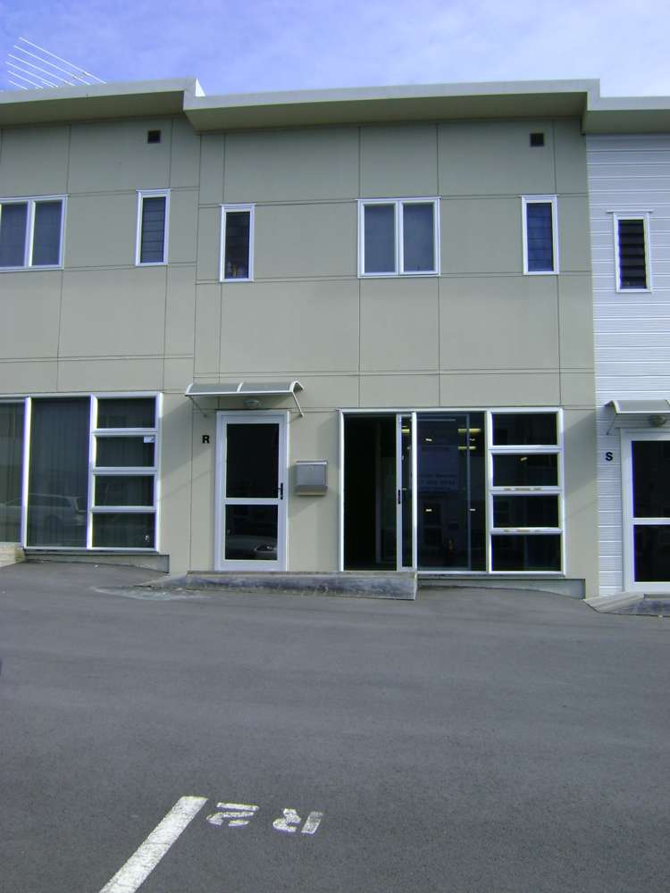 Ground Floor/241R Rosedale Road_0
