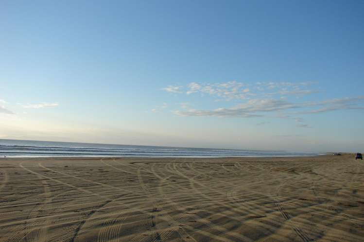 81 Oki Street Oreti Beach_15