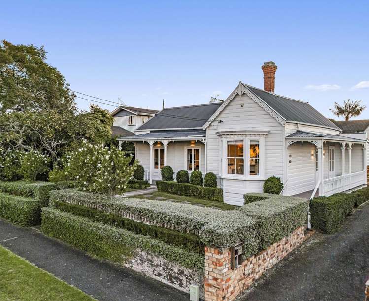 16 Wairakei Street_0