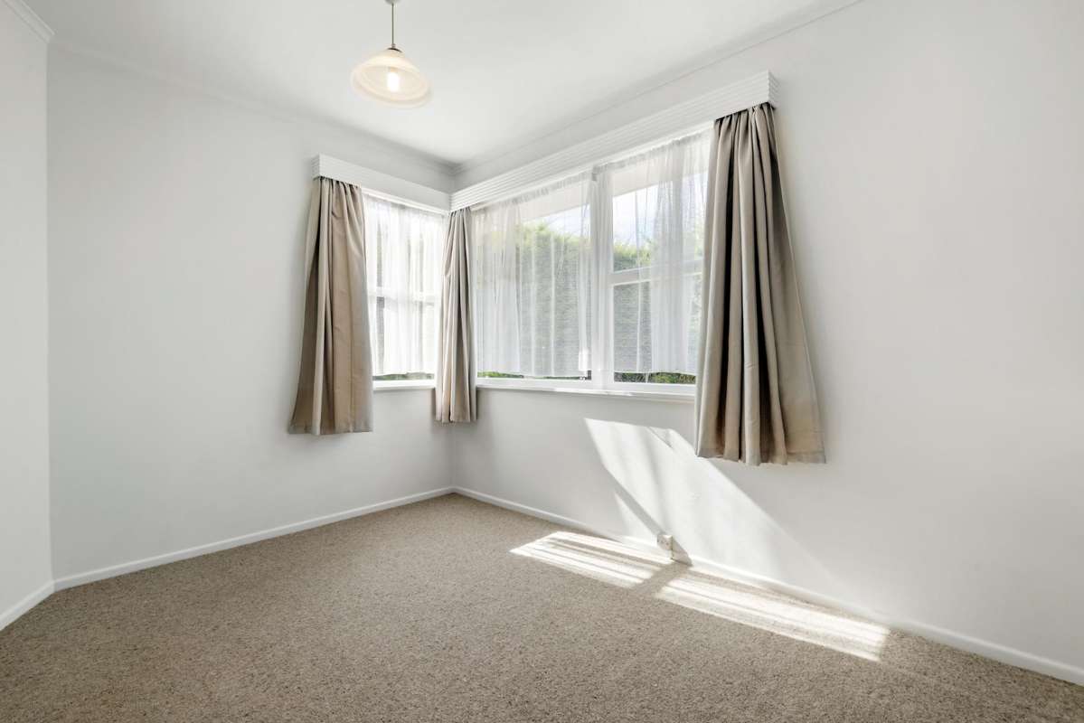 199 Chivalry Road_1