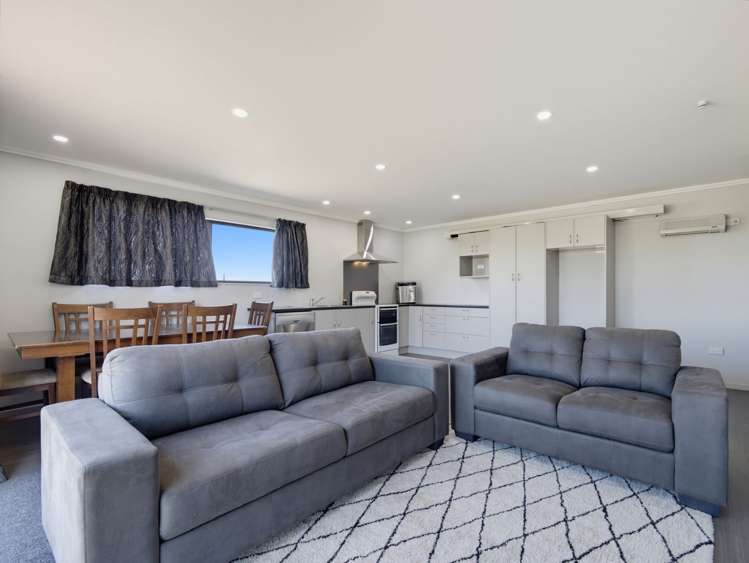 96 A Renall Road Pollok_28