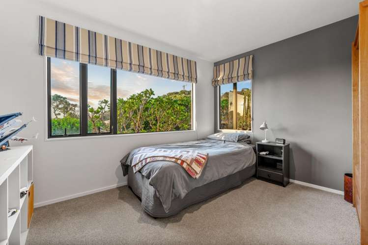 2 Ngatira Road Muriwai_26